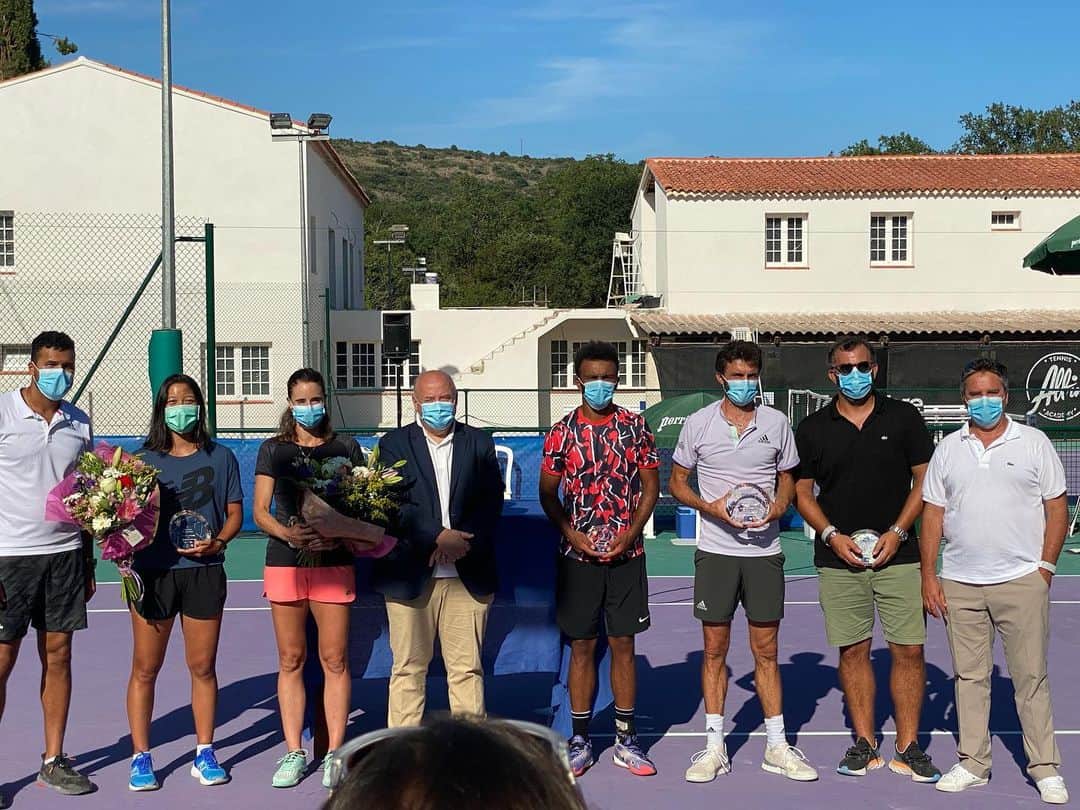 ジョー＝ウィルフリード・ツォンガのインスタグラム：「Very proud to have received this week the #challengeelitefft in my academy @allin_tennis_academy ! 😇👍🏽」