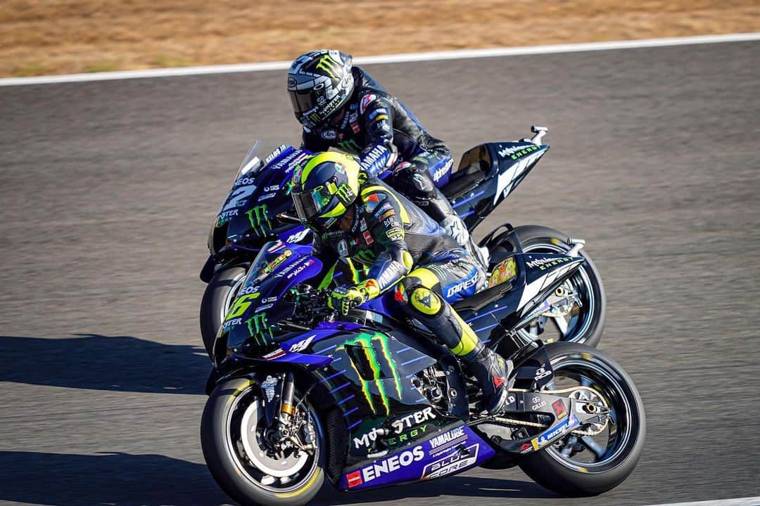 YamahaMotoGPさんのインスタグラム写真 - (YamahaMotoGPInstagram)「It's time for the #AndaluciaGP 🏁   Go get ‘em tigers! 💪   #MonsterYamaha  #MotoGP  #RacingForThem」7月26日 20時41分 - yamahamotogp
