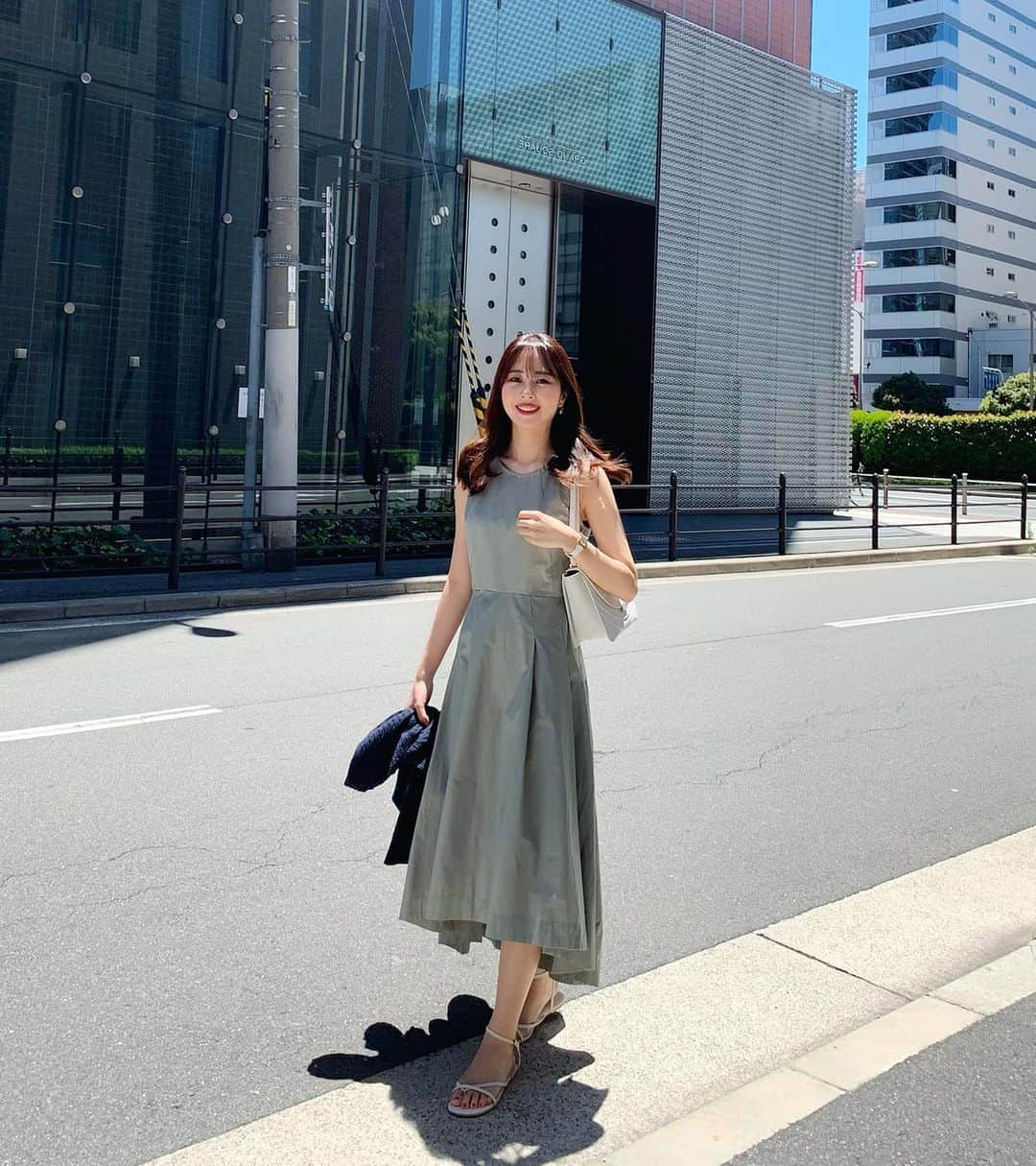 ハンナミのインスタグラム：「のんびり過ごせた週末☺️ 載せるものなかったから, 先日のでも🤍  하루종일 집에서 뒹굴뒹굴🦦헤헤」