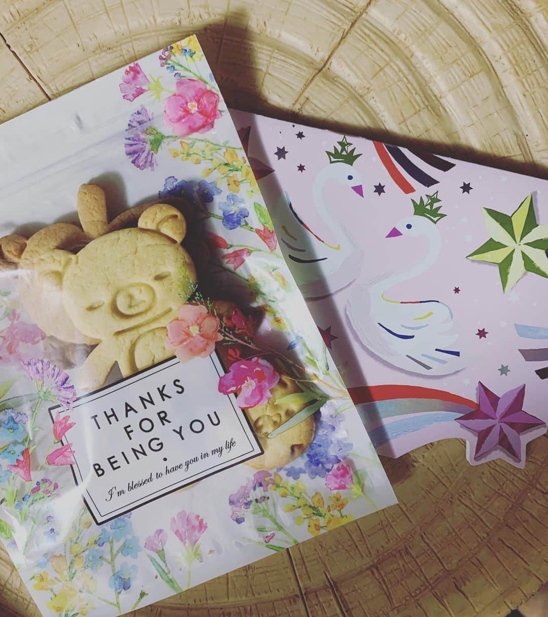 細田采花のインスタグラム：「クッキーとお手紙貰いました！嬉しい！」