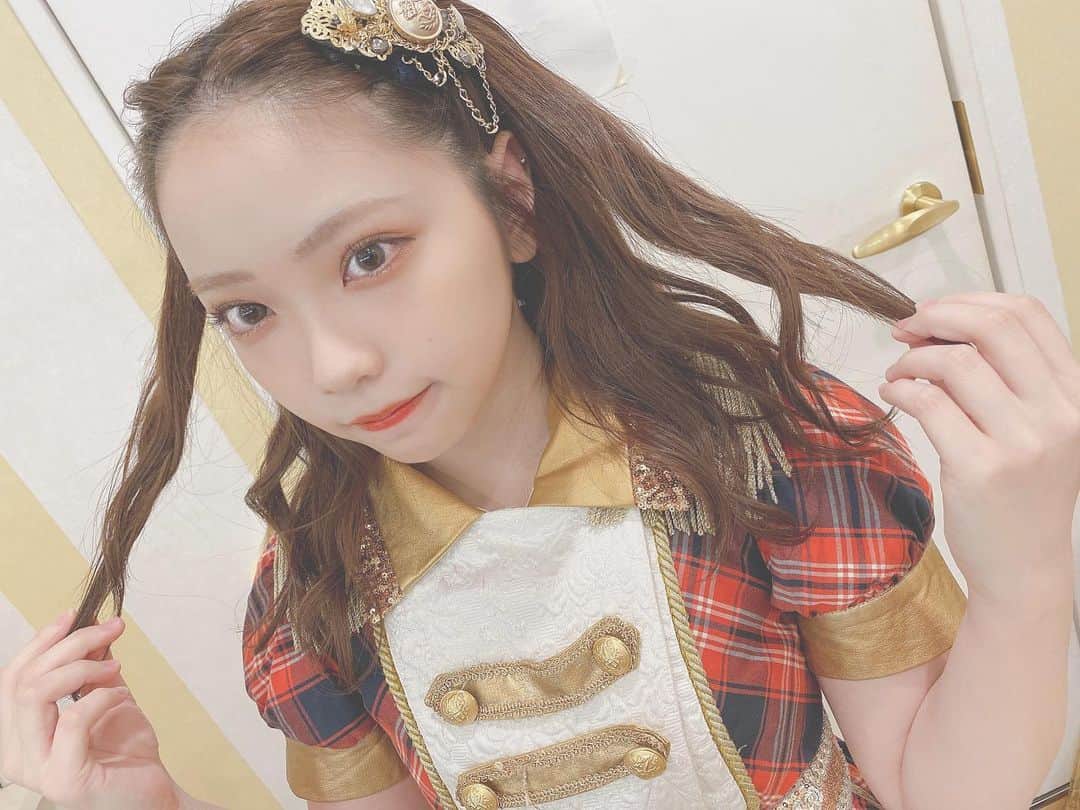 仲村和泉のインスタグラム：「かみのけ☺︎﻿ ﻿ ﻿ ﻿ #ヘアアレンジ #ハーフツイン #ツインテール﻿ #前髪アレンジ」