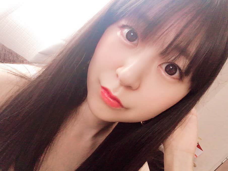 長谷川麻衣のインスタグラム：「特に何もしてない四連休終わり🙂  何もしてないのも好きなのだけど何か焦っちゃうのと後悔するのよね🤭💦  給付金でずっと欲しかったオンザゴー買っちゃいました👜  しばらく買い物は我慢します🙂笑  #オンザゴー  #オンザゴーmm  #四連休の過ごし方  #四連休が終わる  #四連休最終日  #ルイヴィトンバッグ  #みんなは何してたかな」