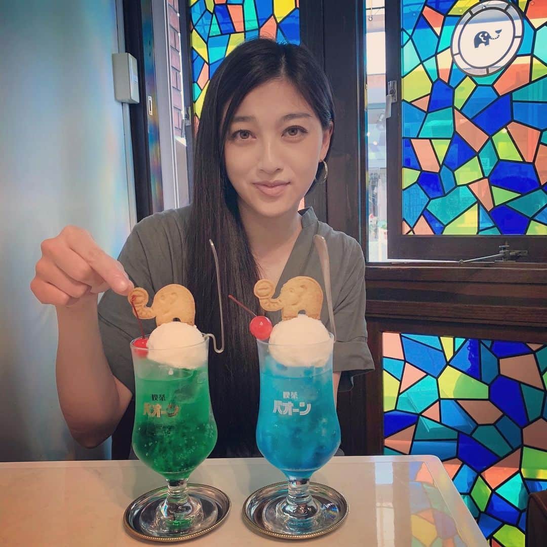 松野井雅（原紗央莉）さんのインスタグラム写真 - (松野井雅（原紗央莉）Instagram)「🐘🐘 ・ ・ @kissa_paoon #kissapaoon ﻿#千歳船橋カフェ #東京カフェ #followme #f4f #i4i #cafe #cafestagram #creamsoda #green #blue #instagood #summer #tokyo #elephant #cookie #like4like #instalike #instamood #sweet #soda #float #softicecream #drink #myboom #カフェ巡り #goodmorning #クリームソーダ巡り #クリームソーダ部 #初めてでも懐かしい」7月27日 8時47分 - miyavimatsunoi