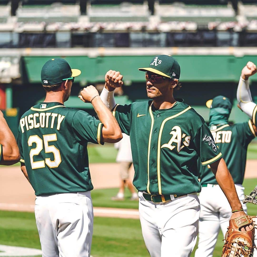 オークランド・アスレチックスさんのインスタグラム写真 - (オークランド・アスレチックスInstagram)「Oakland Athletics 6, Los Angeles Mike Trouts 4. #DoItForTheCheers」7月27日 8時42分 - athletics