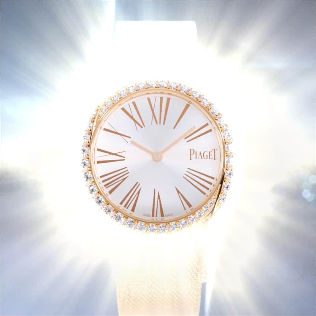 ピアジェさんのインスタグラム写真 - (ピアジェInstagram)「Catch the 𝑳𝒊𝒎𝒆𝒍𝒊𝒈𝒉𝒕 and wrap yourself in its inviting warmth. An 𝒂𝒍𝒍𝒖𝒓𝒊𝒏𝒈 #Piaget watch that highlights the 𝒆𝒙𝒕𝒓𝒂𝒐𝒓𝒅𝒊𝒏𝒂𝒓𝒚 skills of our artisans, from its mother-of-pearl dial with 𝒆𝒍𝒆𝒈𝒂𝒏𝒕 rose-tone Roman numerals to the soft Milanese bracelet.  - #Piaget #WatchPassion #TimepiecePerfection #PiagetWatches」7月27日 1時00分 - piaget