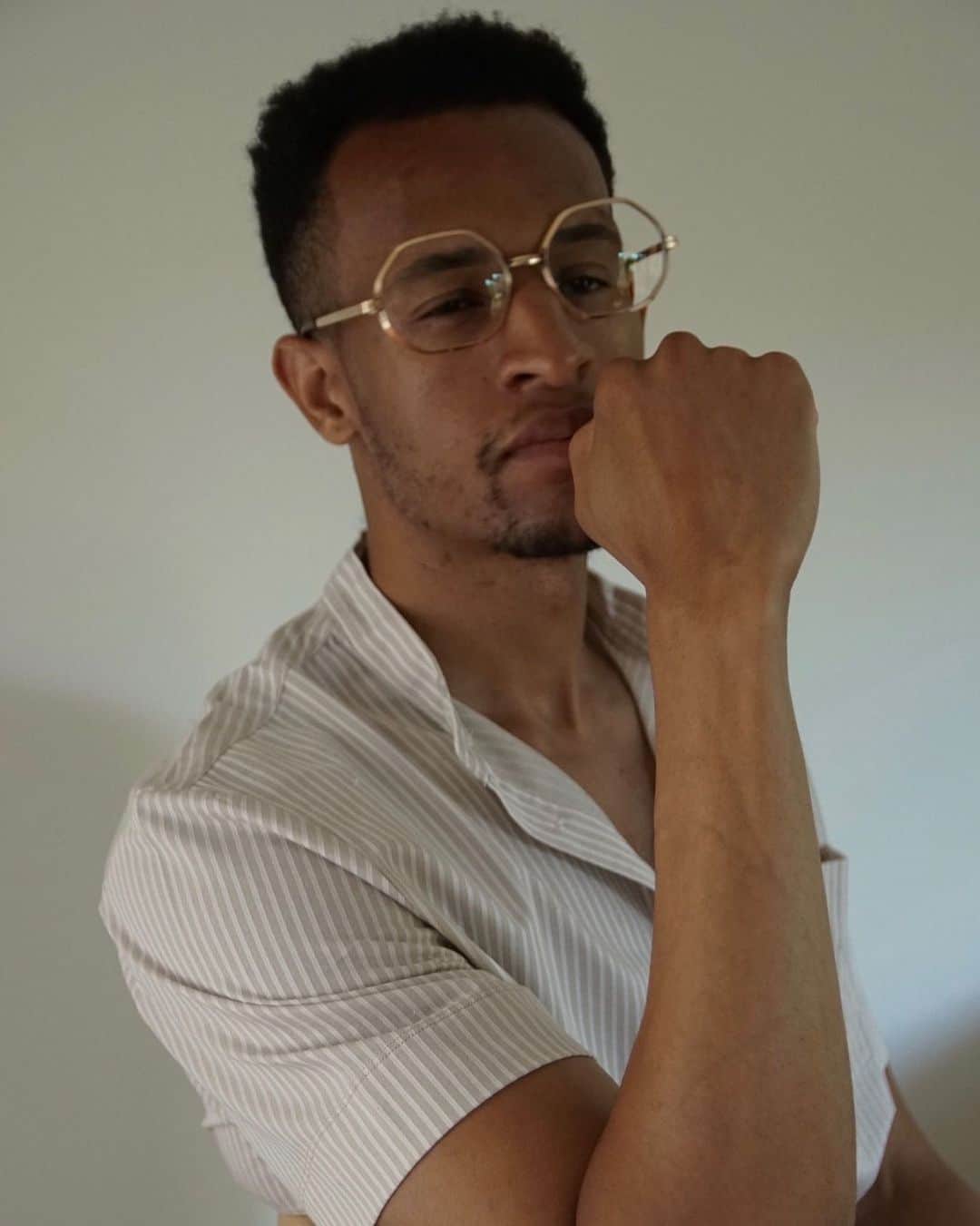 のインスタグラム：「Staying grounded during a moment of reflection and hope with @officialcwilson」