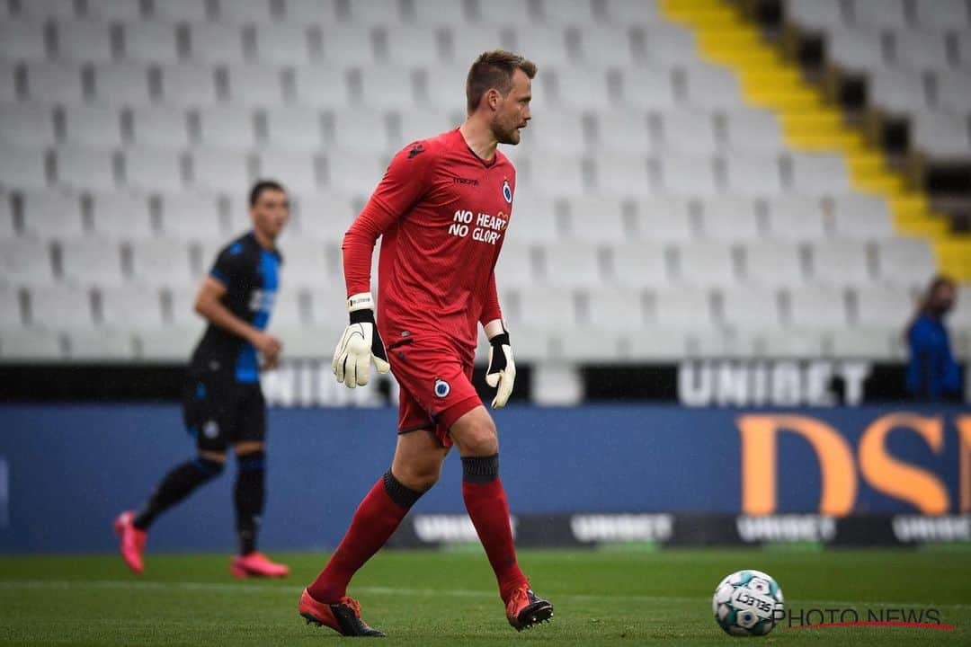 シモン・ミニョレさんのインスタグラム写真 - (シモン・ミニョレInstagram)「Preseason finished. Ready for the real thing! 🔋💯✅ #YNWA #NoSweatNoGlory #WeAreBruges #Fullyloaded」7月27日 1時17分 - 22mignolet22