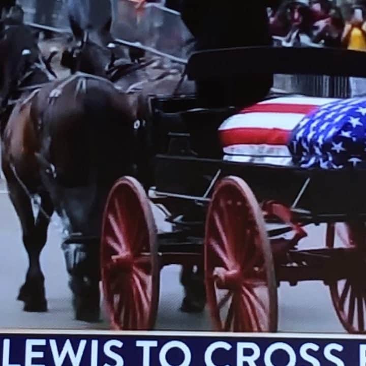 メアリー・マクドネルのインスタグラム：「thank you ... thank you ...thank you... there are no words to express what we owe you #JohnLewis we promise to continue the discipline of courage. Congress pass #JohnLewisVotingRightsAdvancementAct  now #JohnLewis #Love」