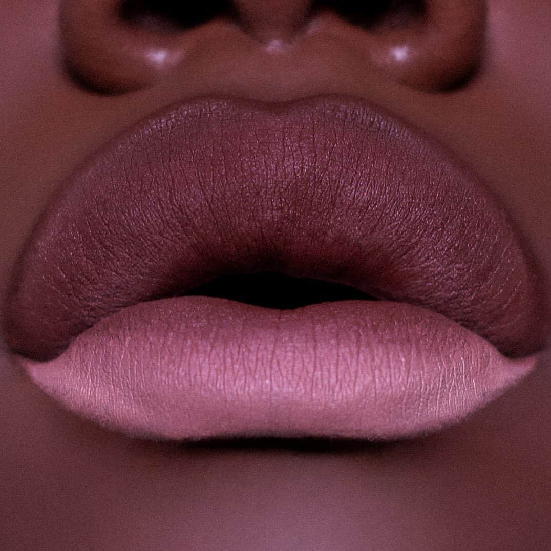 Anastasia Beverly Hillsさんのインスタグラム写真 - (Anastasia Beverly HillsInstagram)「Beautiful ombre lip @quintinmarcell  ABH Liquid Lipstick (Malt + Sand)」7月27日 2時42分 - anastasiabeverlyhills