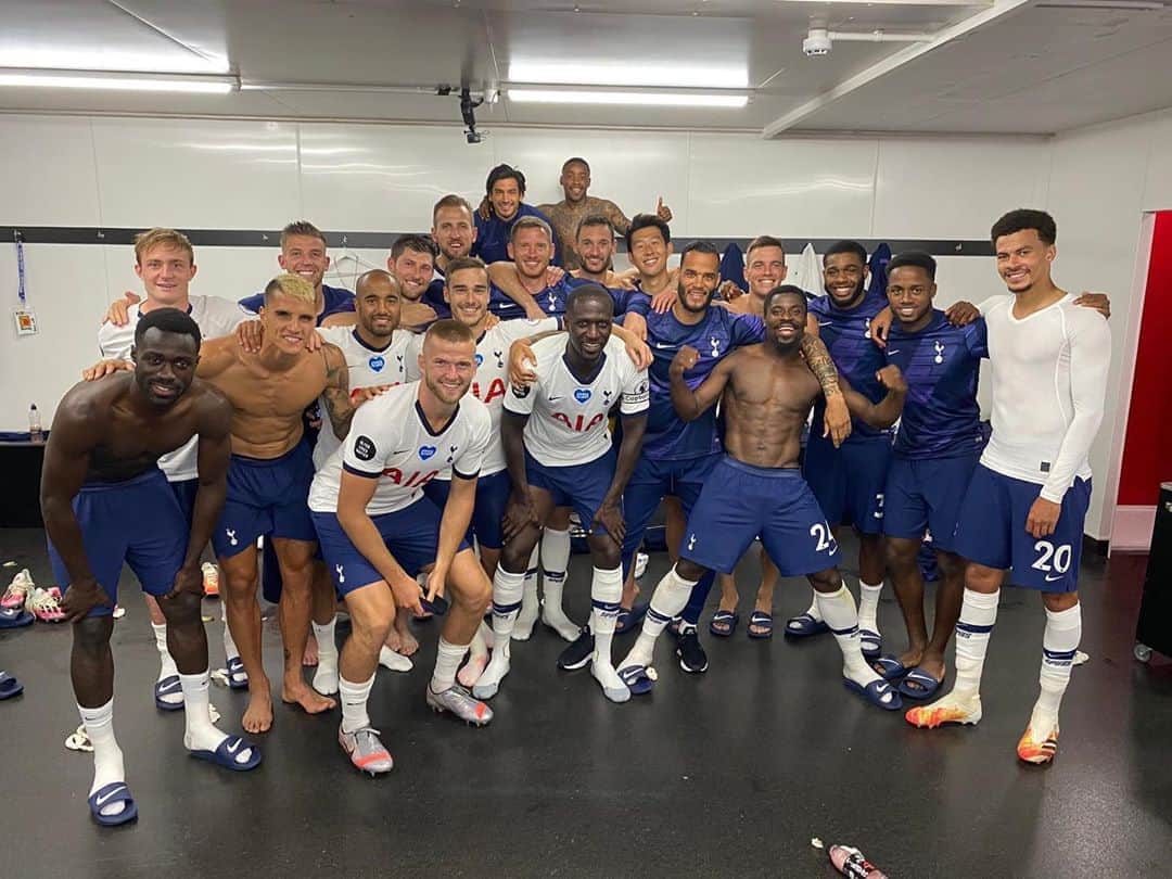 ハリー・ケインのインスタグラム：「Wish nothing but the best for @jvertonghen and @mvorm with whatever is next for them. Been a pleasure sharing a dressing room and playing with them both.」