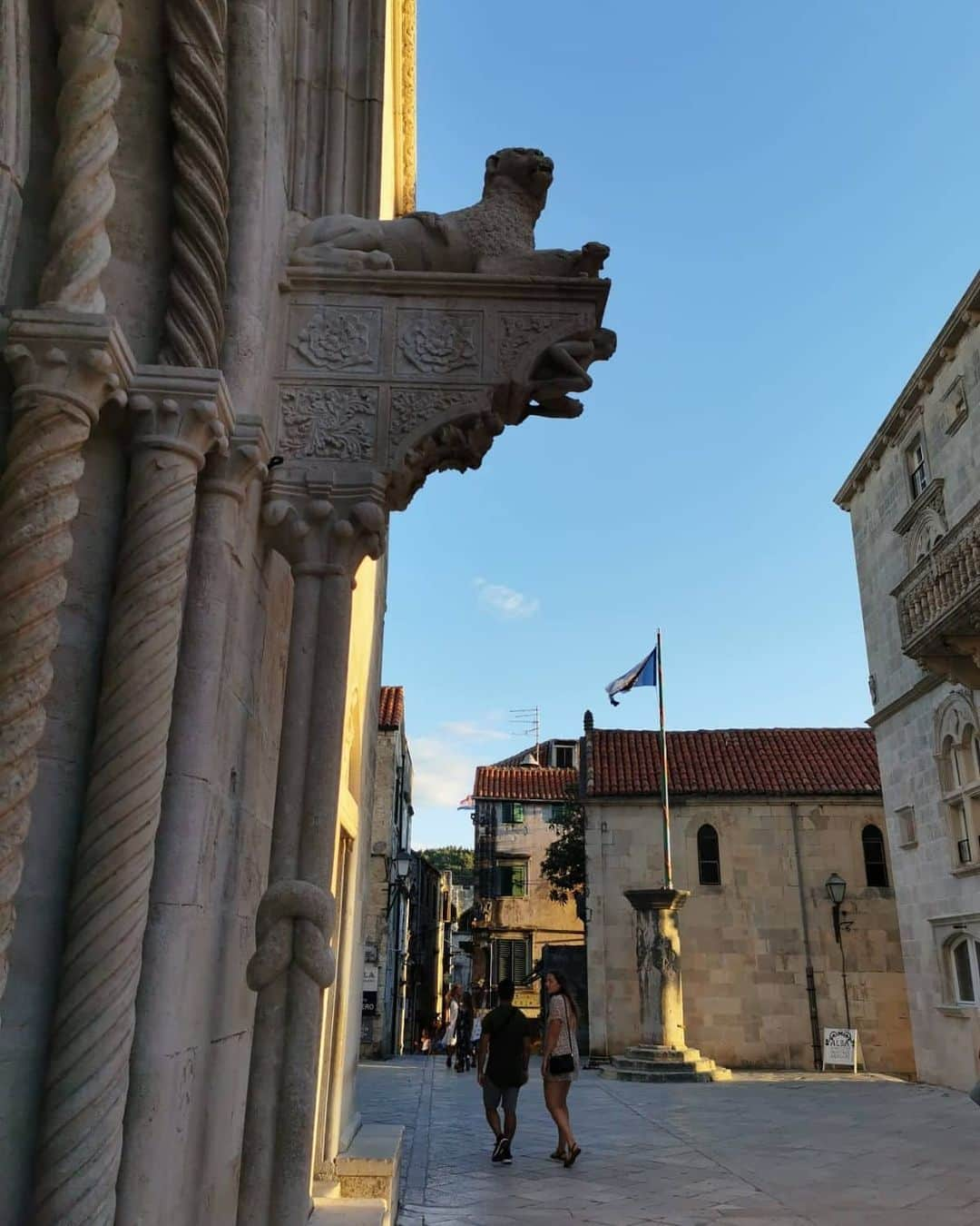 マリン・チリッチさんのインスタグラム写真 - (マリン・チリッチInstagram)「Sundays are for sightseeing 🤩💯👌🔝 . . #korcula #croatiafulloflife #croatiafullofbeautifulislands #summer」7月27日 3時58分 - marincilic