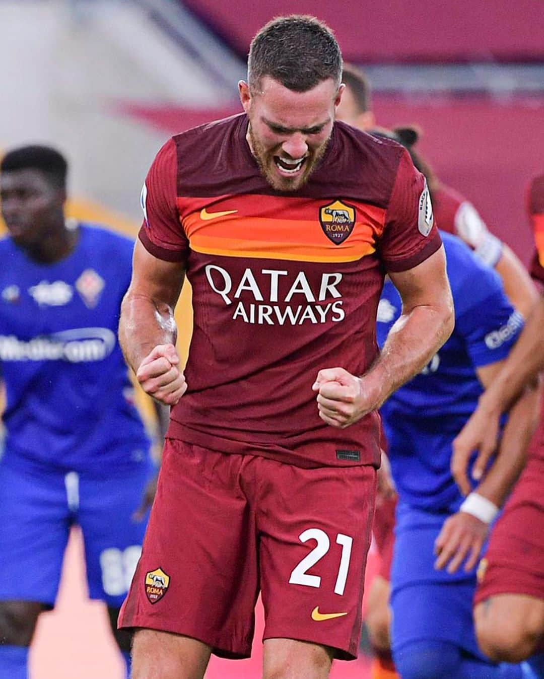 ASローマさんのインスタグラム写真 - (ASローマInstagram)「🟥🟧🟨 Not a bad introduction for the 🆕 kit! 😁👏 ⁣ ⁣ #ASRoma #RomaFiorentina」7月27日 5時08分 - officialasroma