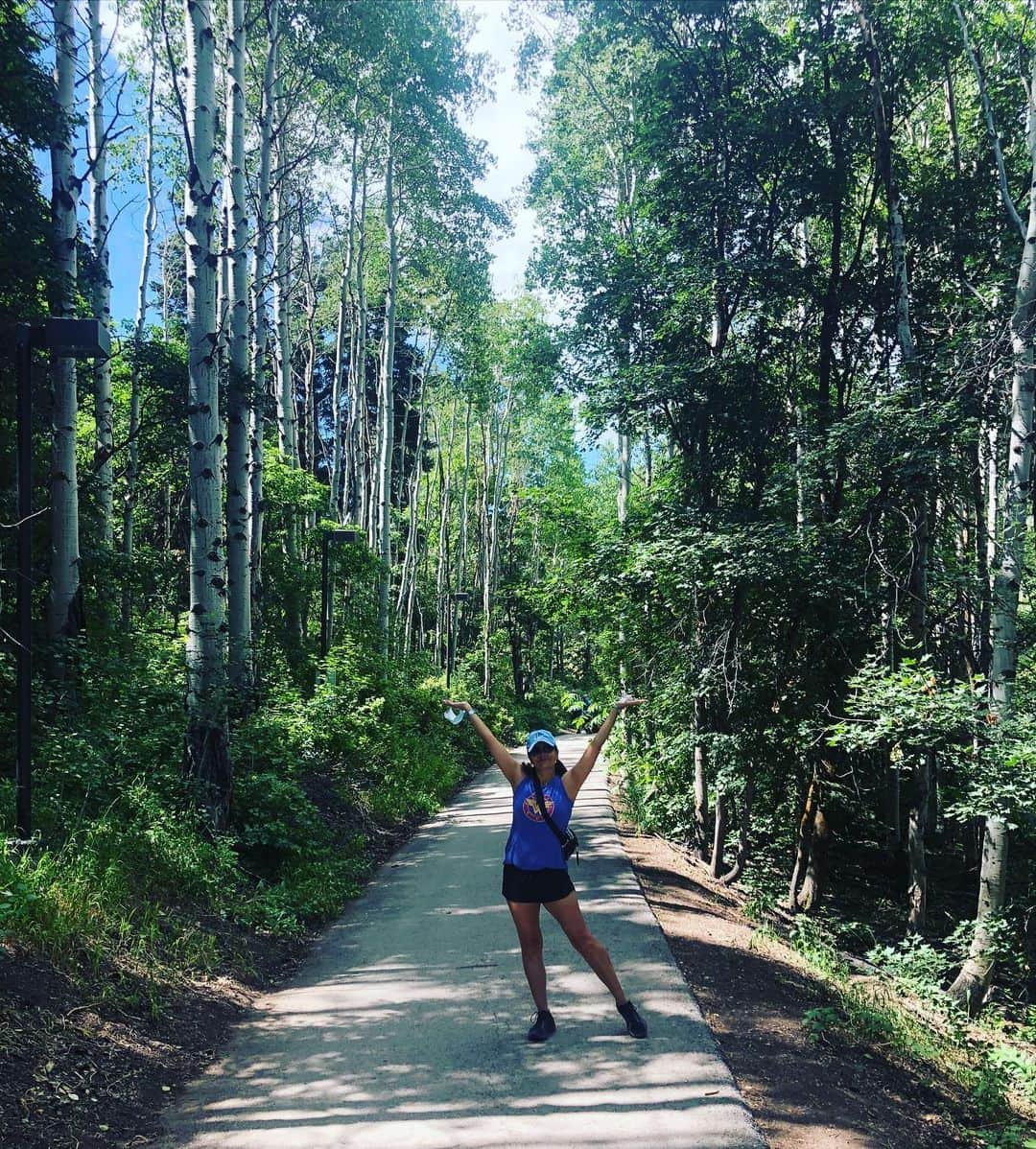 コンスタンス・マリーさんのインスタグラム写真 - (コンスタンス・マリーInstagram)「Dear Utah, Thank you for being so beautiful! Especially Park City! Love, Constance 💕 @gonatashago has the best chillax spots! #ParkCity #Utah #SundayFunday」7月27日 5時38分 - goconstance