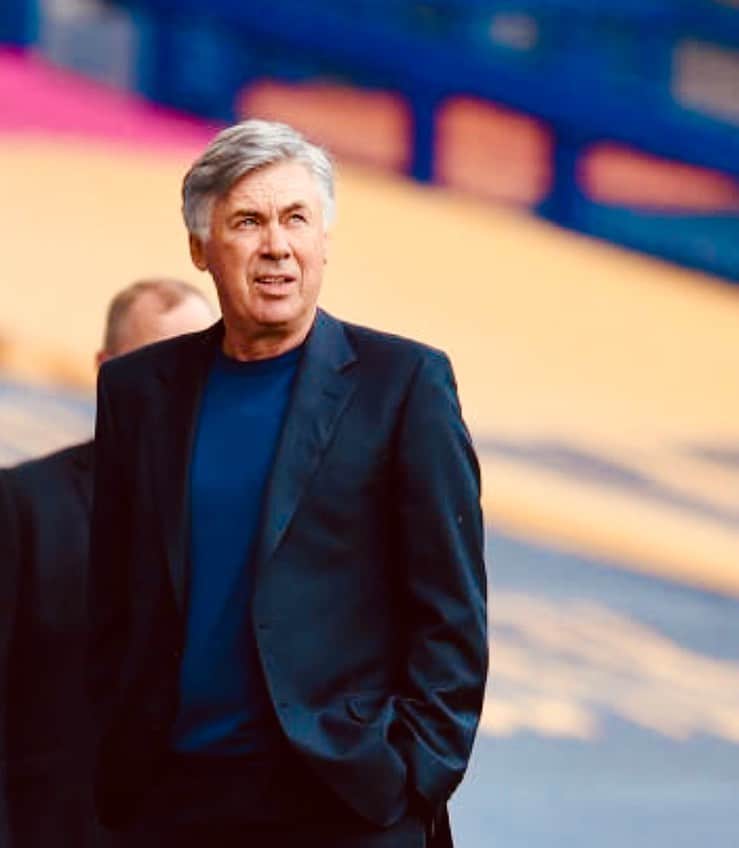 カルロ・アンチェロッティのインスタグラム：「Today we conclude a long and unusual season. Looking forward, ambition and competitiveness must always be the hallmark of Everton. Our goal is to build a better future together. #COYB」