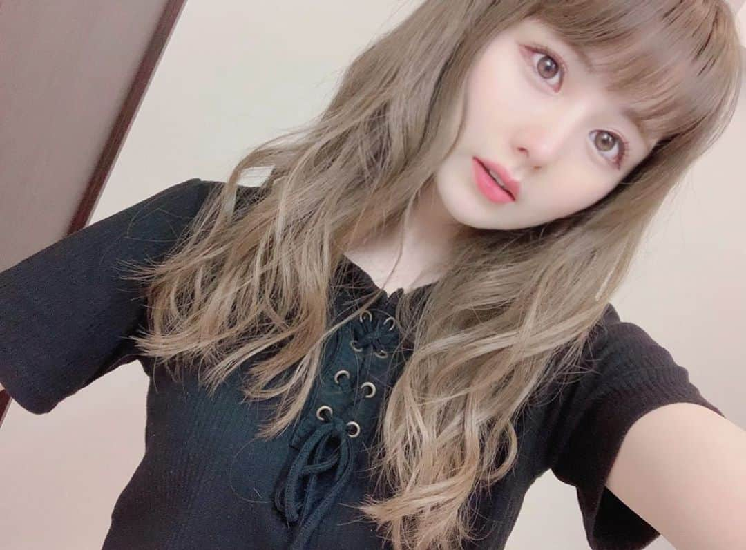 百瀬美鈴のインスタグラム：「#自撮り #セルフィー」