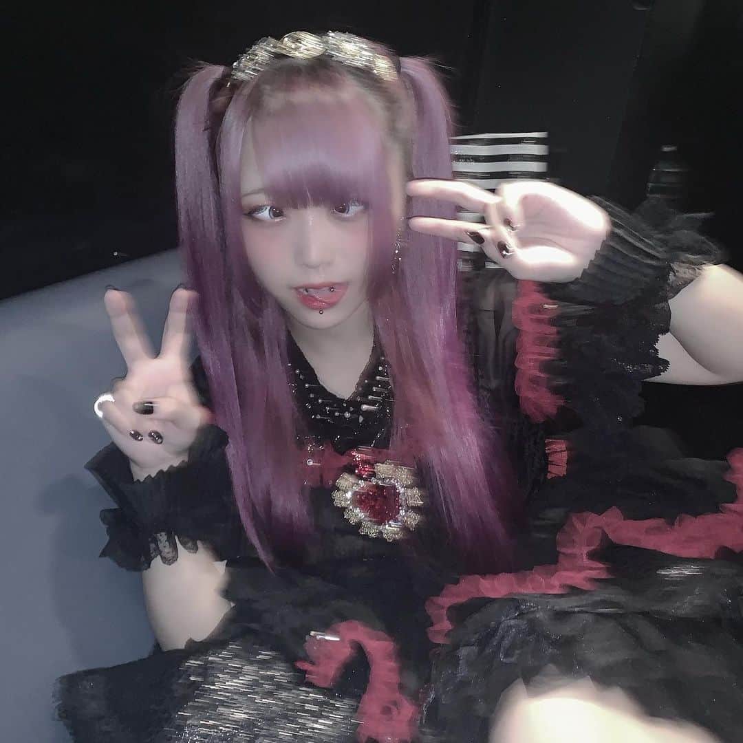のインスタグラム：「gm」