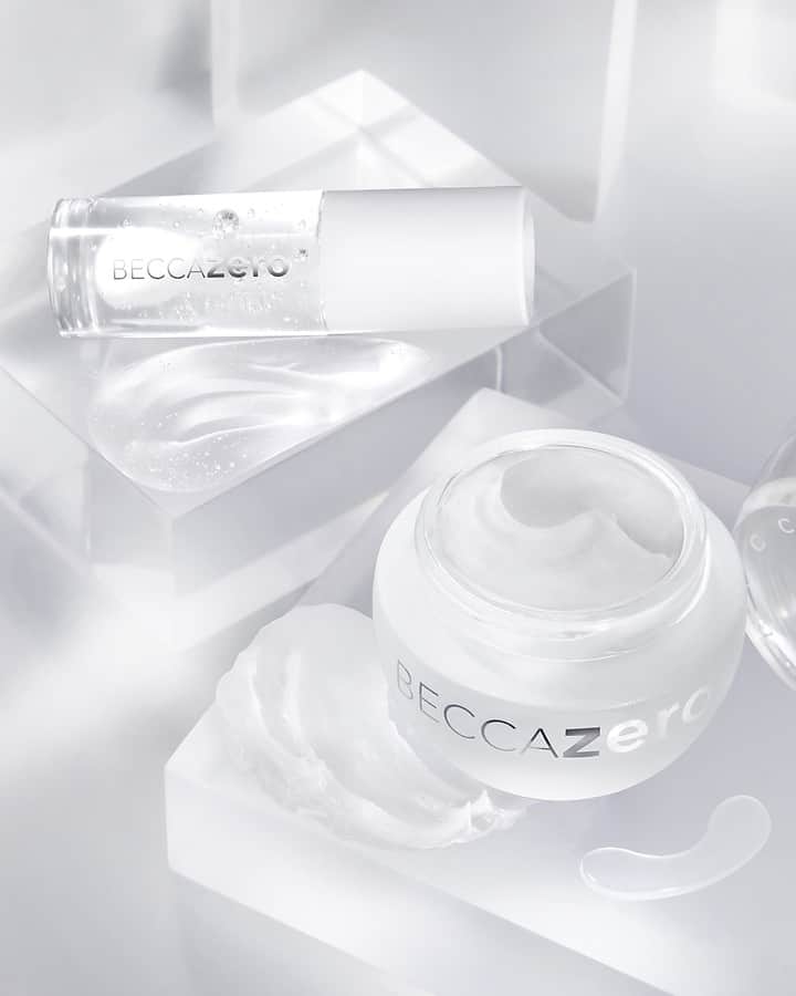 BECCAさんのインスタグラム写真 - (BECCAInstagram)「Introducing the BECCA Zero™ No Pigment Collection. 🌫 BECCA Zero™ No Pigment Virtual Foundation. A smoothed out, blurred out, virtually invisible finish. 🌫 BECCA Zero™ No Pigment Glass Highlighter For Face + Lip. A glass-like glow without the sticky feel." 🌫 Available now at BECCACosmetics.com, coming globally early August.」7月27日 7時00分 - beccacosmetics