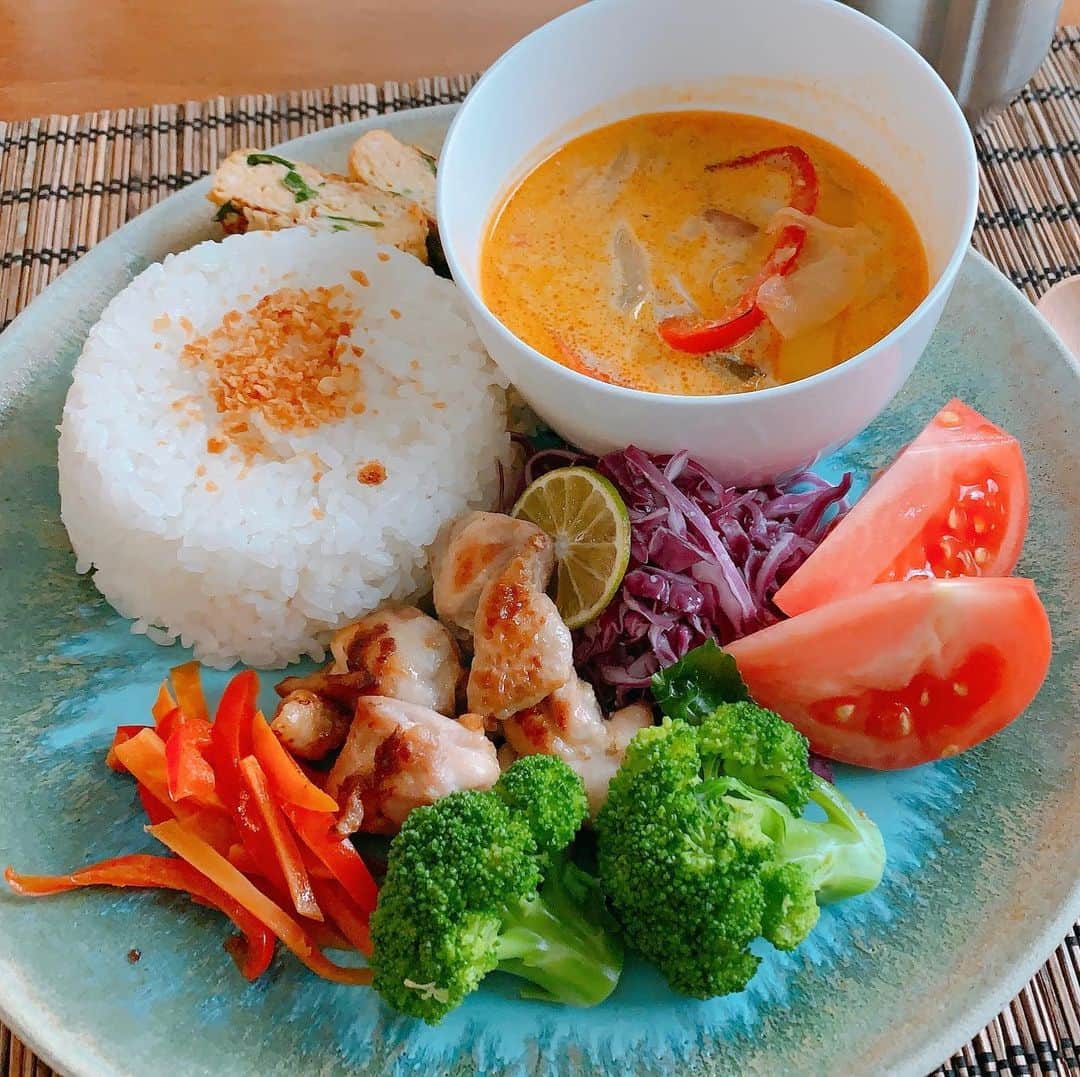 金子貴俊のインスタグラム：「妻が作ってくれた今日のランチプレート。カフェかっ！？ってぐらい美味しくて感謝(^^) #妻に感謝 #妻ご飯 #ランチプレート #夫婦ごはん #夫婦時間 #夫婦の過ごし方」