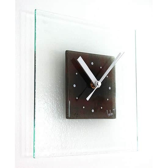 comb de shioさんのインスタグラム写真 - (comb de shioInstagram)「時計から、アートのある生活、はじめませんか？  glass art clock by Isako TODA﻿ ﻿ #アートのある暮らし ﻿ ------------------------﻿ 【作品リスト】﻿ ﻿ ■ ガラスアート時計・「Autumn」 C_181009  オンラインショップ掲載中です。﻿ 画像のタグ🏷からリンクしてます﻿ ﻿ ﻿ #combdeshio﻿ #コムデシオガラス ﻿ #コムデシオ ﻿ #ガラス作家杜多一菜子﻿ #三重県  #三重県津市  #インテリア好きな人と繋がりたい﻿ #インテリアデザイン﻿ #おしゃれインテリア #インテリアアート #壁掛けインテリア #おしゃれな部屋  #抽象画アート #寝室インテリア  #壁掛け時計 #ガラス時計 #新築祝いのプレゼント #結婚祝いのプレゼント  #おうち時間を楽しむアイテム ﻿#インテリア時計  #artist  #interiorart #interiorartwork #artclock #glassclock #japanesecraft #clock」7月27日 16時59分 - comb_de_shio