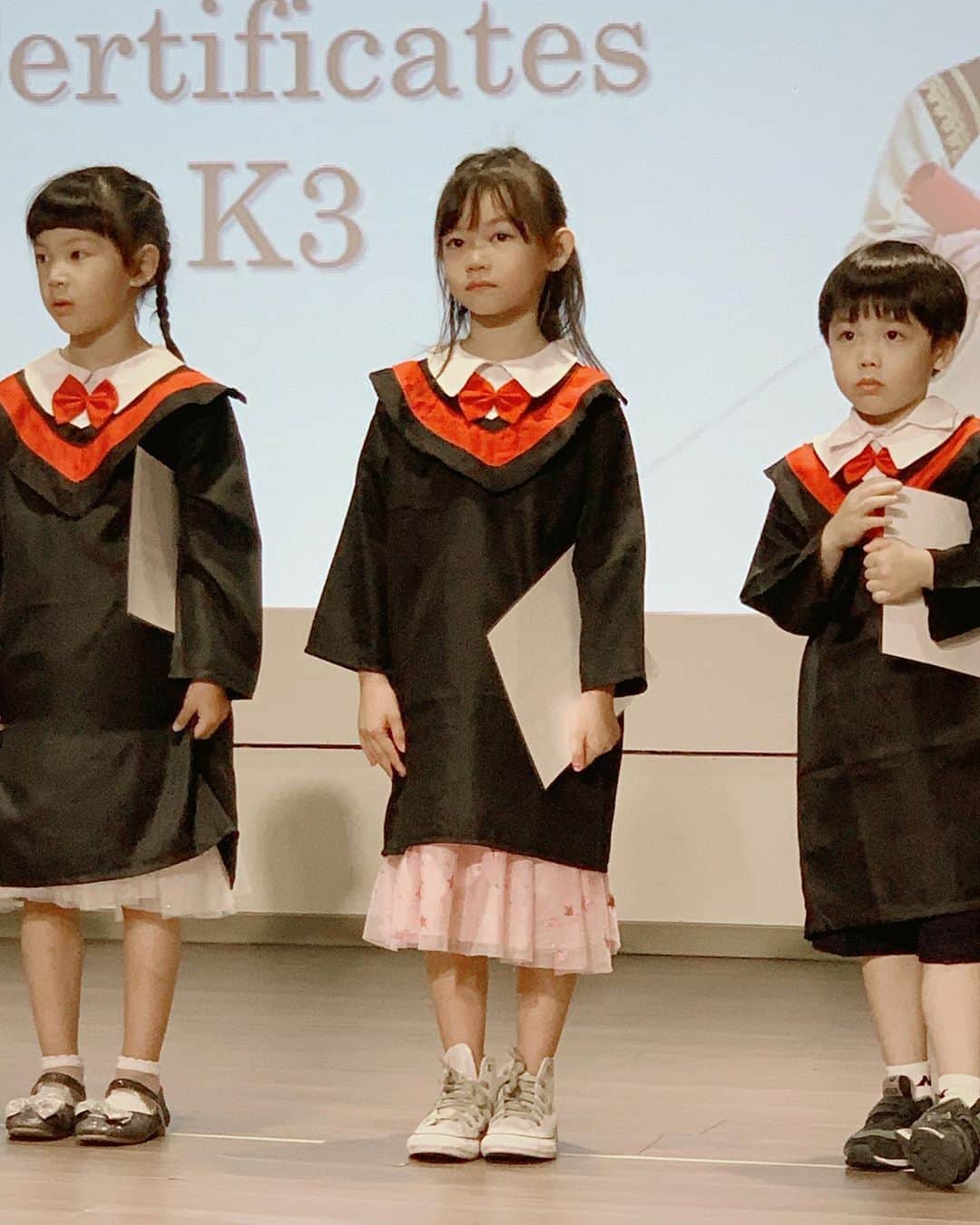孫尤安（YoannaS）のインスタグラム：「我們大家的小寶貝畢業了🎓 😭time flies」