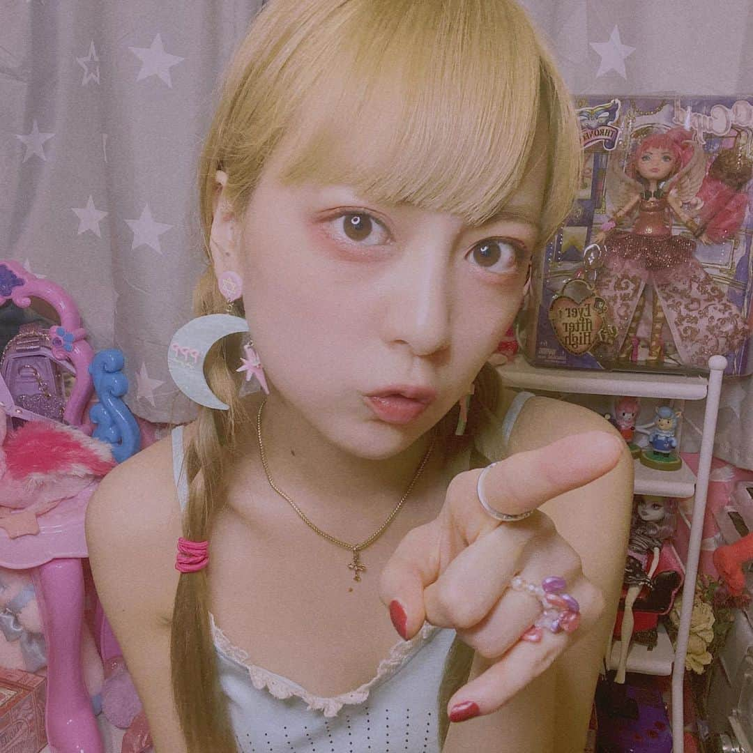 水森依音さんのインスタグラム写真 - (水森依音Instagram)「🌜🌝🌛💐」7月27日 17時32分 - ion_mizumori