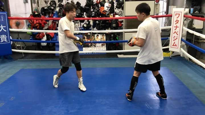 京口紘人のインスタグラム：「. . . workout . . #京口紘人 #hirotokyoguchi  #boxing #谷口将隆 #一日トレーナー #アマ上がりはミット持ち上手 #ボクシングあるある」