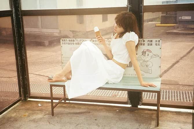 エイミーのインスタグラム：「真夏はすぐそこ、、？」