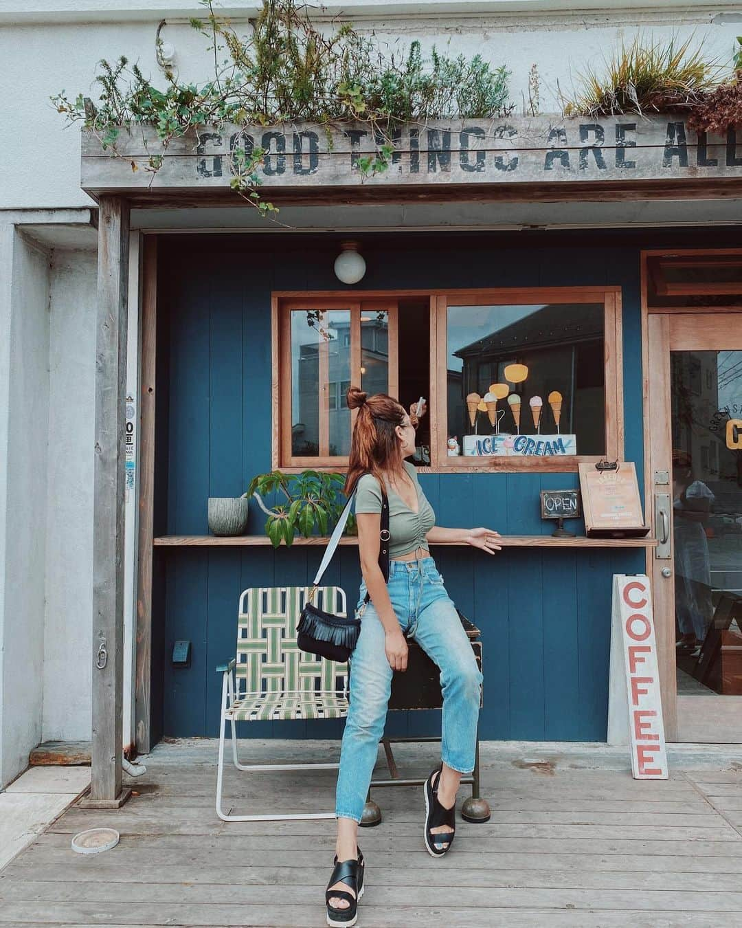 Fabiolla Takinamiさんのインスタグラム写真 - (Fabiolla TakinamiInstagram)「@greenstampscoffee  ここの店員さんみんないい人すぎて好き🤍☕️ 朝から元気いっぱいのコーヒー屋さんはパワーをもらいます🌈 いつもありがとう🥰 . そして、このトップスお気に入りで2枚ゲットした✌️w #zara です！ #1500円ぐらいだったかな？ 安すぎる🙏 . #coffee #fb923」7月27日 18時02分 - fabi_olla