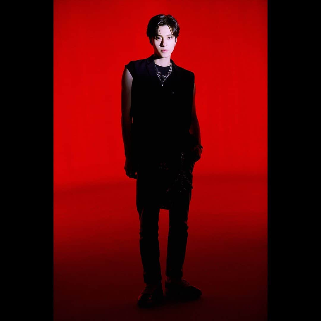 Way Vさんのインスタグラム写真 - (Way VInstagram)「WayV_‘Bad Alive (English Ver.)’_Teaser Image_HENDERY ⠀ #WayV #WeiShenV #威神V #HENDERY #黄冠亨 ⠀」7月27日 18時07分 - wayvofficial