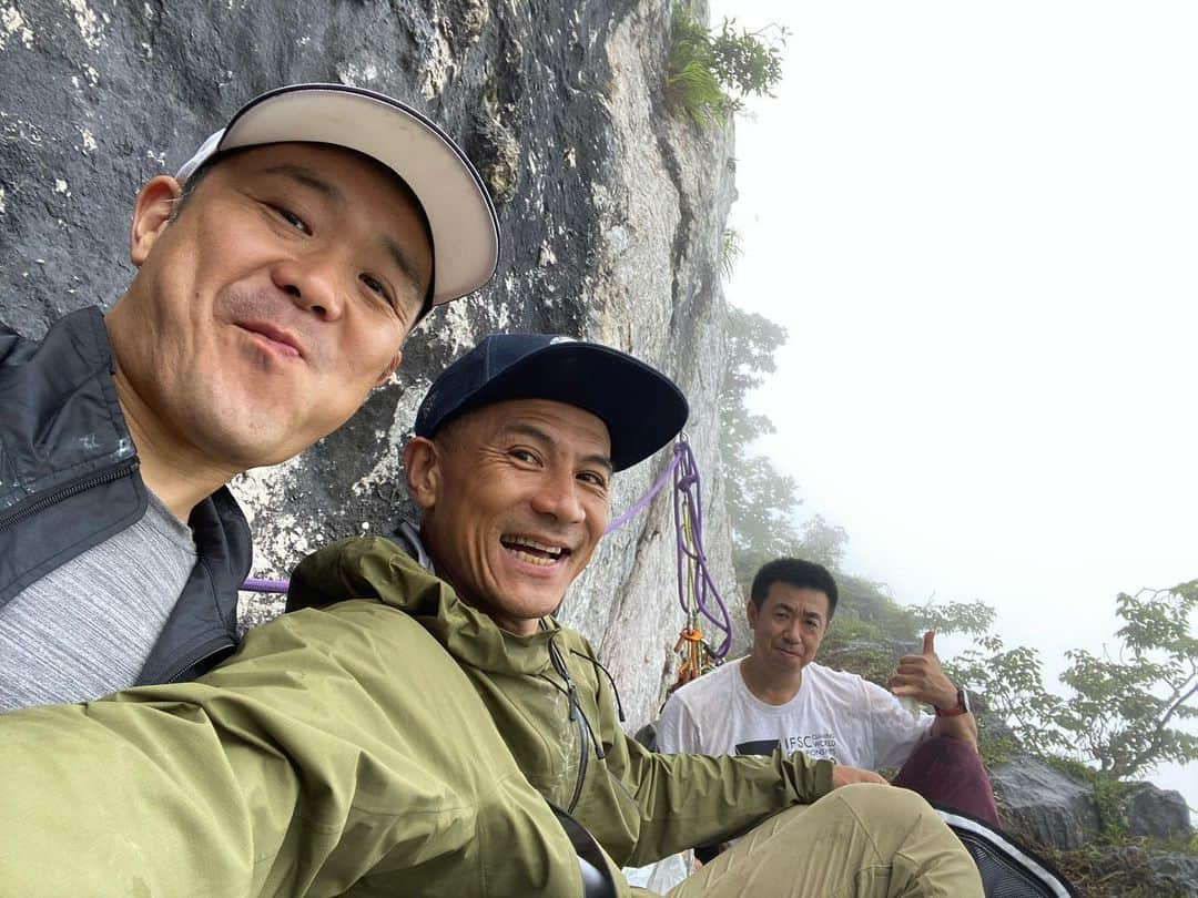 平山ユージさんのインスタグラム写真 - (平山ユージInstagram)「連休最後に二子山、束の間の晴れで少しクライミングはできた。その後雨がかなり降りプランBに変更し小鹿野町の神怡館で登る。またしても宿題を残してしまった〜😭  At the end of holidays, we went to Mt Futago and a briefly we’ve got the sun to made possible to climb a little.  After that, it rained a lot and we had to change that our plan to Plan B. And we climbed at @shinnikan in Ogano. Hmmm...I left homework again there😭 @oganoclimbing #mtfutago #エリア再生プロジェクト　#二子山　#束の間の青空　#後雨　#プランbに変更 #神怡館」7月27日 9時16分 - yuji_hirayama_stonerider