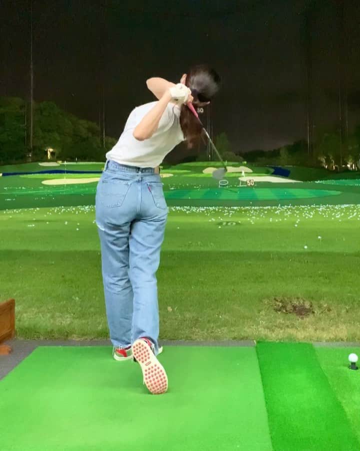 筒井萌子のインスタグラム：「* いつぶりにクラブ握った？ってくらい 久しぶりの練習𓂃 𓈒𓏸❁⃘ゴルフ⛳️忘れてなかったよ！  ・ #筒井萌子 #女優 #actress #モデル #model #岡山  #shooting #instagood #instalike #撮影 #followme #instalike #ゴルフ #ゴルフ女子 #ゴルフコーデ #골프 #좋아요반사 #좋아요그램 #좋아요환영 #데일리그램 #패션 #오오티디 #카페  #コンバースゴルフ #アルチビオ #archivio」