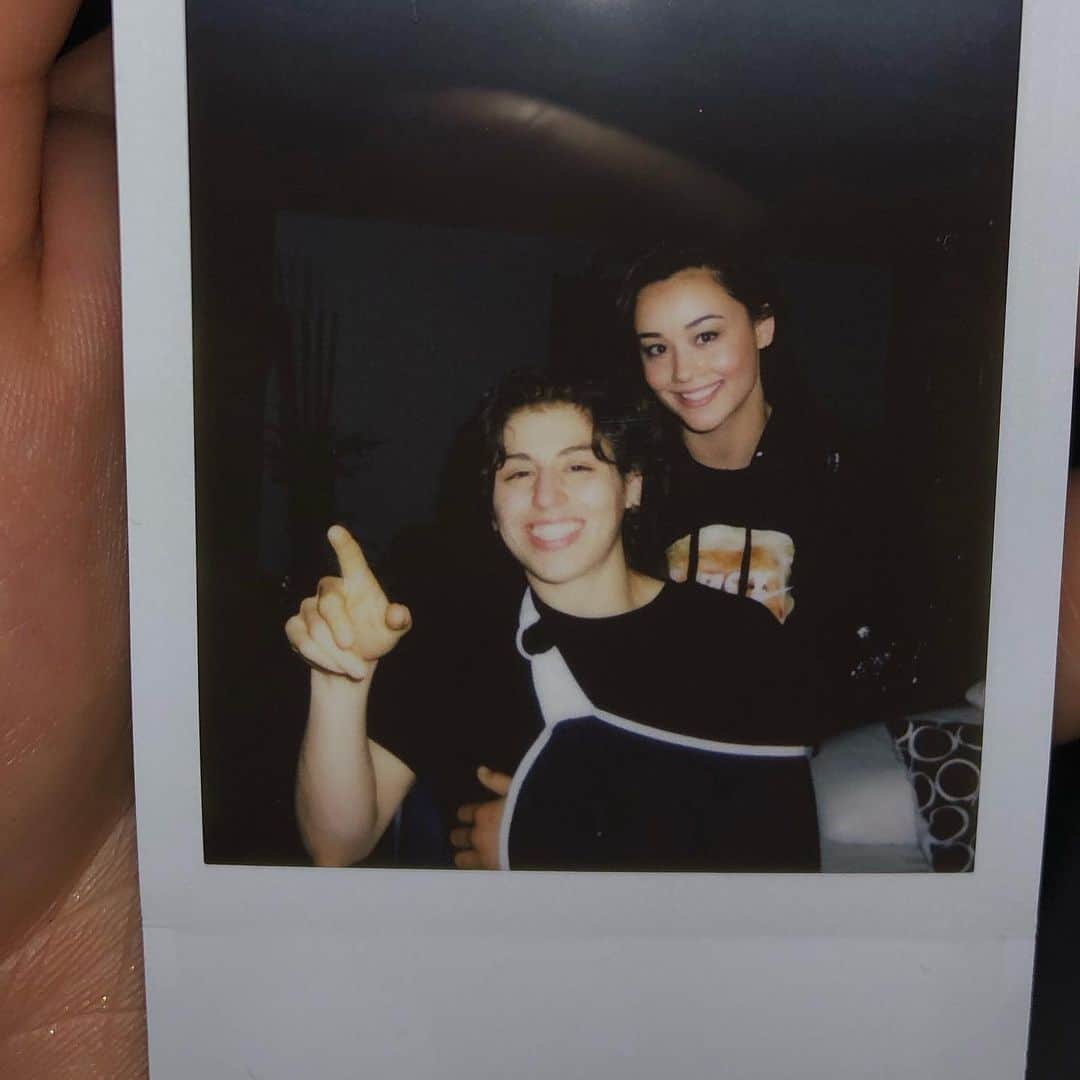 真珠・野沢オークライヤーのインスタグラム：「@stephcarrasc0 not even a car crash can take this girl out 🤣 now I won’t feel so bad when I can’t finish my double legs on her」