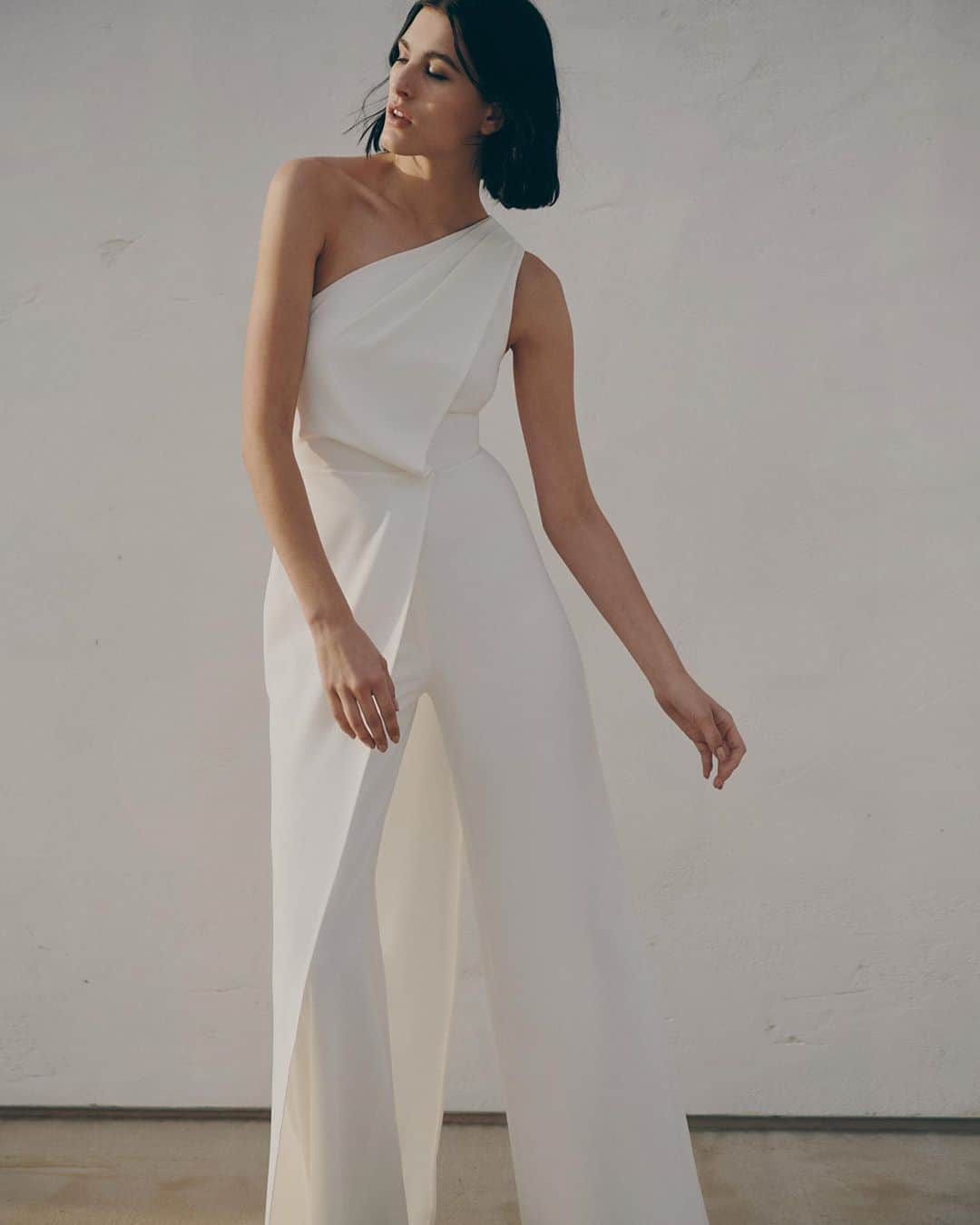 ホルストンのインスタグラム：「Channeling our inner Liza Minnelli and dancing into the night✨⁠⠀ ⁠⠀ ⁠⠀ ⁠⠀ #halston #halstonstyle #halstonettes #halstondress #halstonfashion」