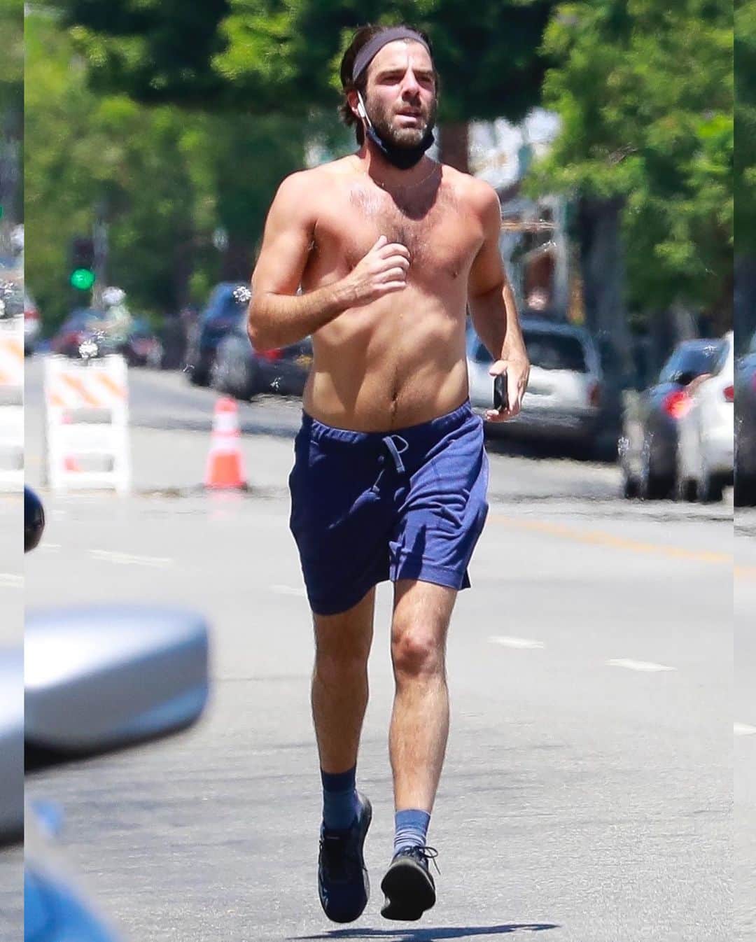 Just Jaredさんのインスタグラム写真 - (Just JaredInstagram)「@zacharyquinto goes shirtless while out on a run! #ZacharyQuinto Photos: Backgrid」7月27日 10時14分 - justjared