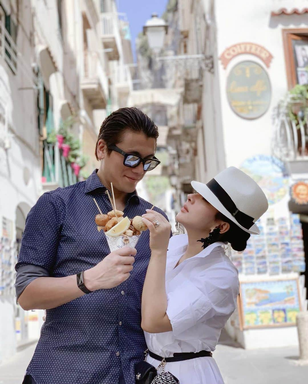 Syahriniさんのインスタグラム写真 - (SyahriniInstagram)「•  Once Upon A Time In Amalfi Coast, .... Good Morning World !  _________________ 𝓢𝓨𝓡_________________  #PrincesSyahrini」7月27日 10時33分 - princessyahrini