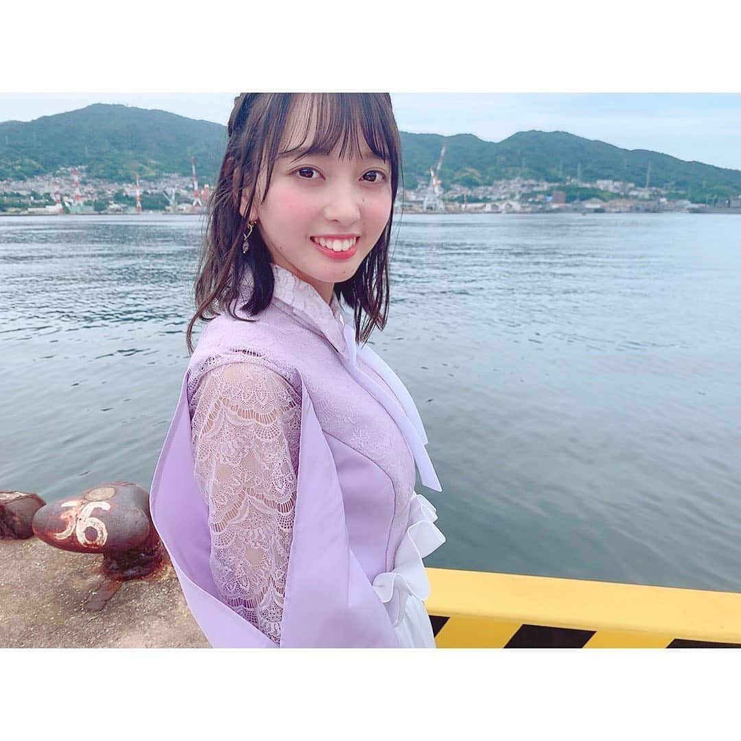 石田みなみさんのインスタグラム写真 - (石田みなみInstagram)「新衣装がかわいい🤭💓﻿ ﻿ そして！！！﻿ 5thシングルのオンラインチェキサイン会が﻿ 絶賛受付中です！よろしくお願いします🥺﻿ ﻿ 詳しくはストーリーのハイライトから﻿ スワイプしてとんでみてね〜🐈🐾﻿ ﻿ #STU48 #charmingtrip #idol #アイドル﻿ #Stucharmingtrip #石田みなみ　﻿ #5th #シングル #新衣装﻿ #イヤリング #ヘアアレンジ﻿ #オンライン #チェキ #サイン会﻿ #まってます #☺️ #💓」7月27日 12時06分 - ishida.minami_373