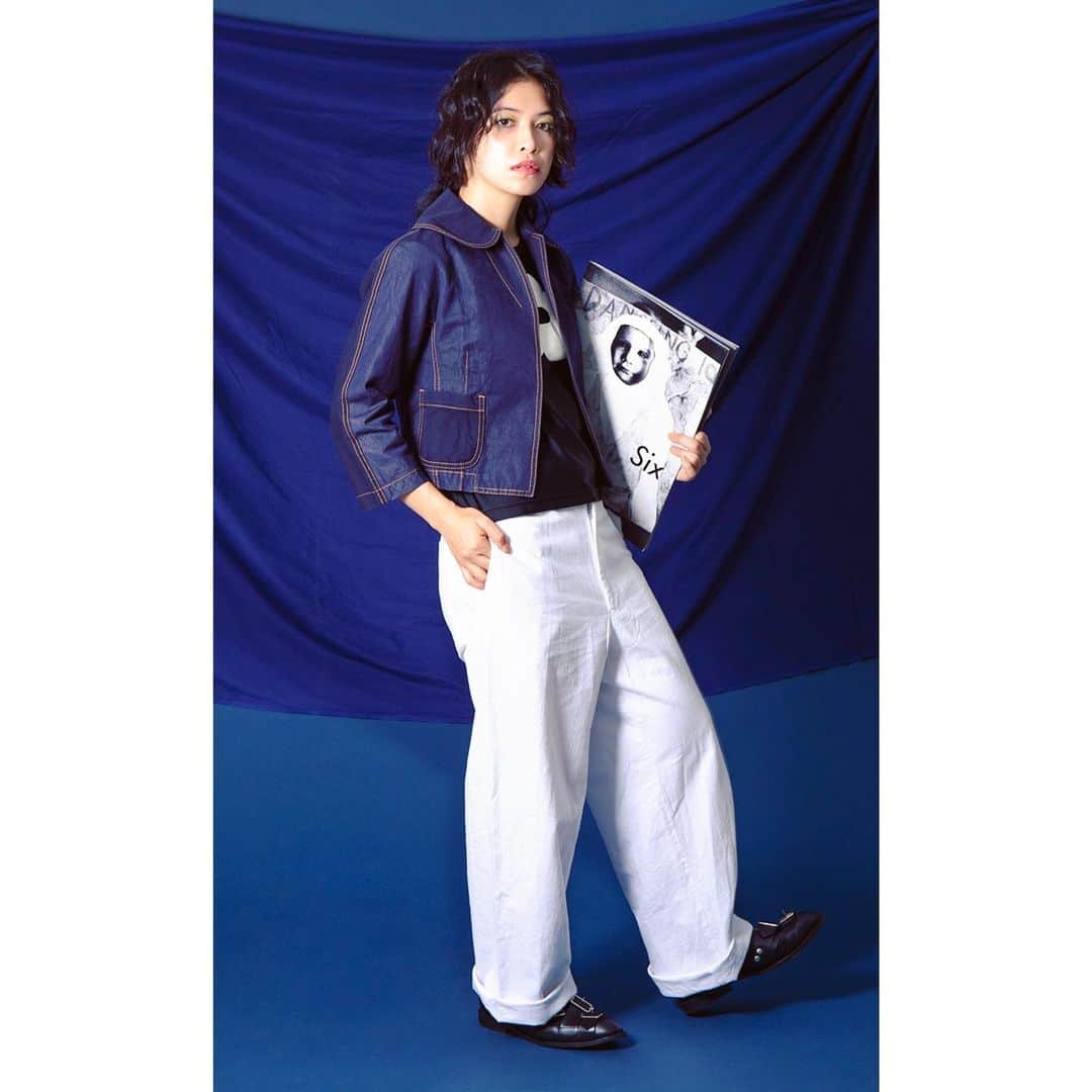のインスタグラム：「styling 【No.1551】  tops/shoes#commedesgarcons  pants/jacket#tricotcommedesgarcons  model: @11maman_   https://www.playful-dc.com/p_styling/stylings/details1551.html  #ナイキ #コムデギャルソン #トリココムデギャルソン #ローブドシャンブルコムデギャルソン  #古着 #ユーズド #DCブランド  #撮影代行 #商品撮影 #広告写真 #お洒落さんと繋がりたい #shooting #follow #fashion #playful #used #instapic #instafollow #instagood #instafashion #ootd #outfit#styling #commedesgarconshommeplus #commedesgarçons  #junyawatanabecommedesgarcons」