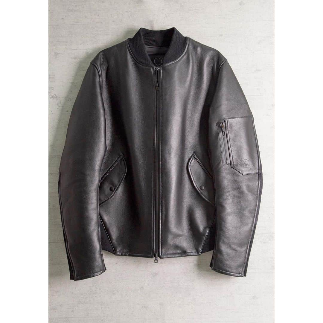 のインスタグラム：「【買取新着】Y-3 ラムレザー切替デザインフライトブルゾン お買取お申し込みはこちらから(www.playful-kaitori.com) プレイフルの買取は ☑︎詰めて送るだけの簡単買取 ☑︎古くてもOK ☑︎お客様負担ゼロ  #買取 #ブランド買取 #古着 #出張買取 #playful #プレイフル#ワイスリー　#ヨウジヤマモト　#山本耀司　#ヨウジヤマモトプールオム  #secondhand #japanesefashionbrand #secondhandstore #yohjiyamamoto #yohjiyamamotopourhomme #yohjiyamamotofemme #yohjiyamamotonoir #yohjiyamamotojapan  #yyph #ys #y3 #limifeu #ysformen #yohjiyamamotosecond」