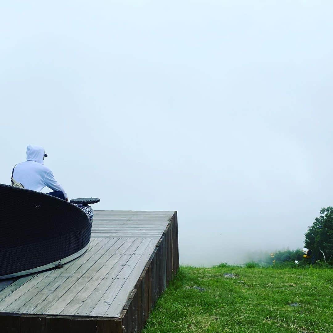 高橋ふみやのインスタグラム：「雲の上。 標高2000m。 #神秘」