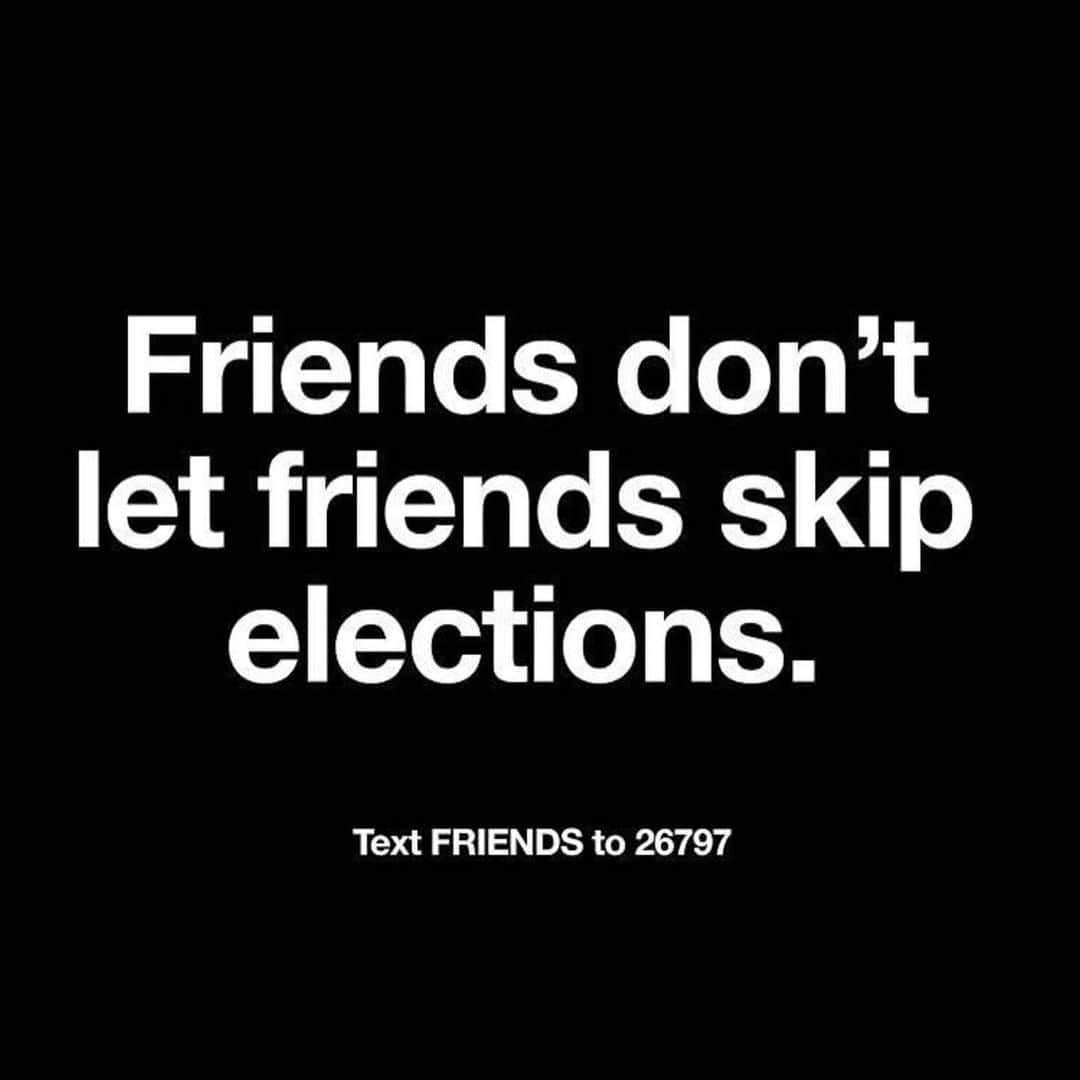JR・ボーンのインスタグラム：「#registertovote  #registerafriendday  #friends #vote  #blm」