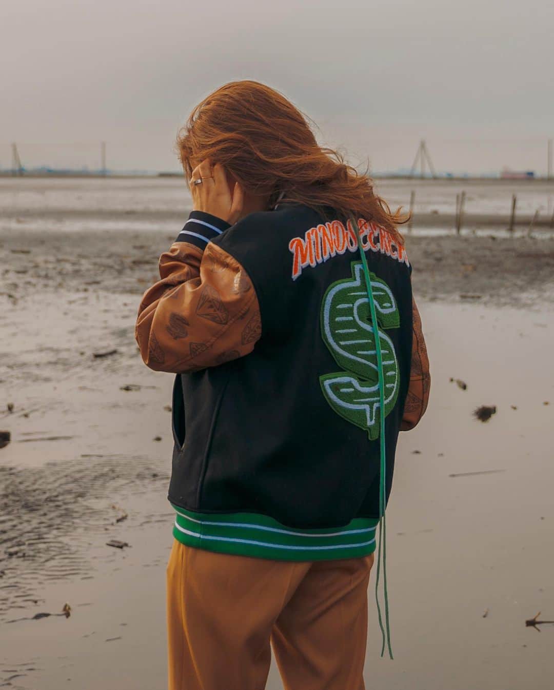 HYPEBEASTさんのインスタグラム写真 - (HYPEBEASTInstagram)「@hypebeaststyle: @mindseeker80s and @bbcicecream_jp have come together for a collaborative capsule. It includes an earthy colored vintage varsity jacket, grey and black T-shirts, hoodies and track pants that are contrasted by the yellow and turquoise logos of mindseeker and BBC/ICECREAM’s running dog mascot. Look for the items to drop at the mindseeker and Billionaire Boys Club/ICECREAM online stores on August 6.⁠⠀ Photo: mindseeker/Billionaire Boys Club/ICECREAM」7月27日 14時33分 - hypebeast