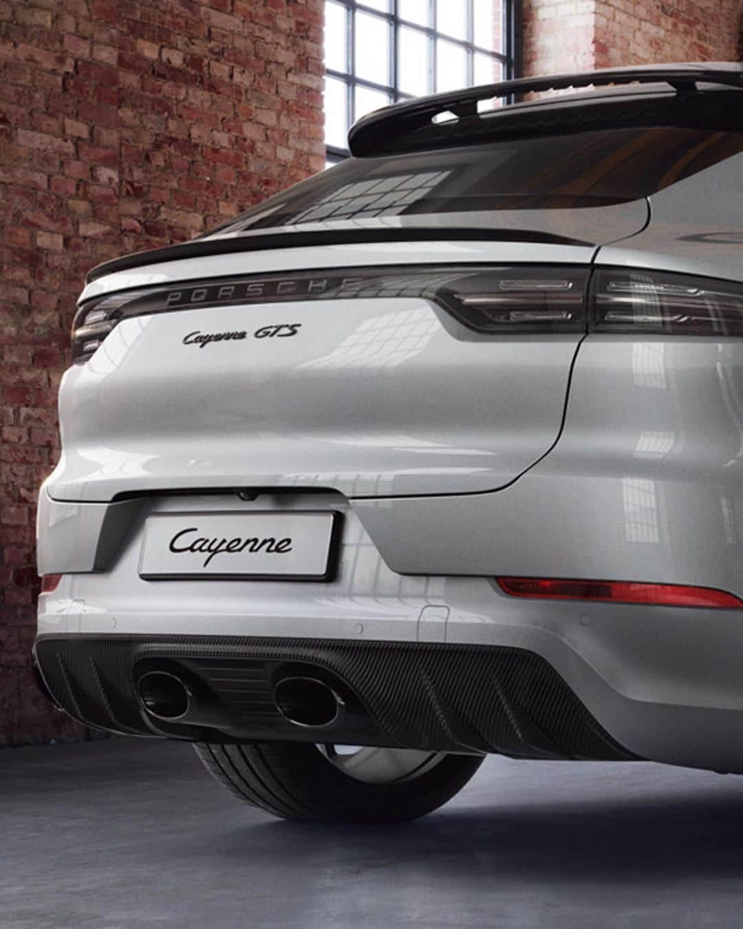 Porscheさんのインスタグラム写真 - (PorscheInstagram)「The sound of the Cayenne GTS Coupé: amplified by Porsche Exclusive Manufaktur’s lightweight sports package carbon which includes a sports exhaust system with central tailpipes in Black (high-gloss). #PorscheExclusiveManufaktur __ Cayenne GTS Coupé: Fuel consumption combined: 11,4 - 11,2 l/100 km; CO2 emissions: 260 - 256 g/km」7月27日 16時00分 - porsche