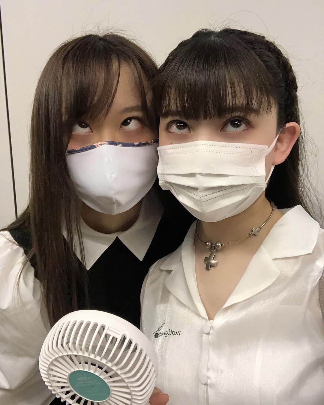 我妻美月のインスタグラム：「わたしたち頭のネジけっこうはずれてる ． ． ． #instagram #instalike #instagood #instadaily #オスカープロモーション #bbf #japanesegirl #自撮り界隈」