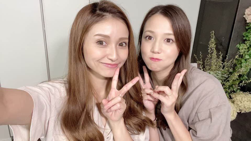 丸高愛実さんのインスタグラム写真 - (丸高愛実Instagram)「昨日upしたYouTubeでかなこがゲストで来てくれたよ💓 ありがとう😘  そして今日はかなこ30歳バースデー🎂🎁 おめでとう🎈」7月27日 16時44分 - marutakamanami