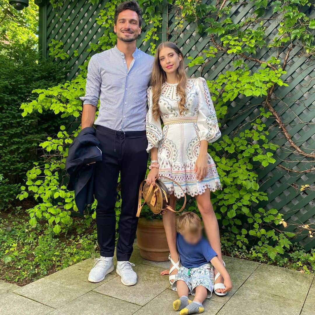 マッツ・フメルスのインスタグラム：「Cutest photobomb」