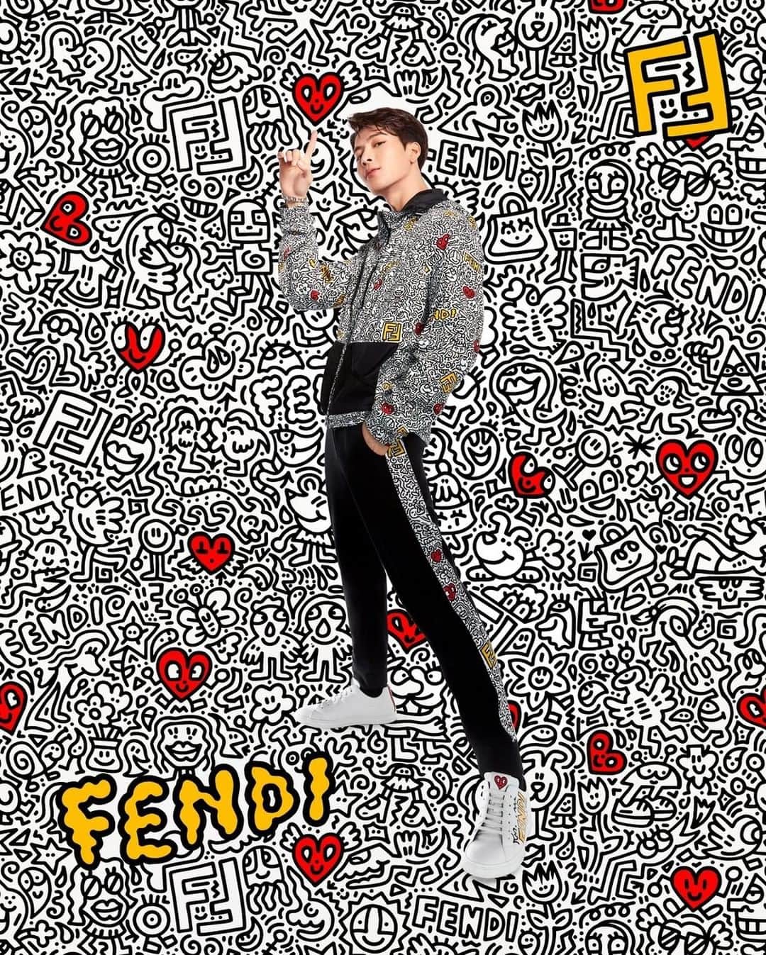 Flaunt Magazineさんのインスタグラム写真 - (Flaunt MagazineInstagram)「@Fendi is keeping some much needed joy on tap all summer long, as the luxury label announces a collaboration with London artist and illustrator, Sam Cox aka @MrDoodle, featuring rapper, singer, heartthrob, dancer, ‘FENDI Man’ and Flaunt cover alum, @JacksonWang852g7.⠀⠀⠀⠀⠀⠀⠀⠀⠀ ⠀⠀⠀⠀⠀⠀⠀⠀⠀ Get to flaunt.com to see more of the collection, which we don't imagine sticking around for very long. ⠀⠀⠀⠀⠀⠀⠀⠀⠀ ⠀⠀⠀⠀⠀⠀⠀⠀⠀ #Fendi #JacksonWang #MrDoodle」7月28日 2時30分 - flauntmagazine