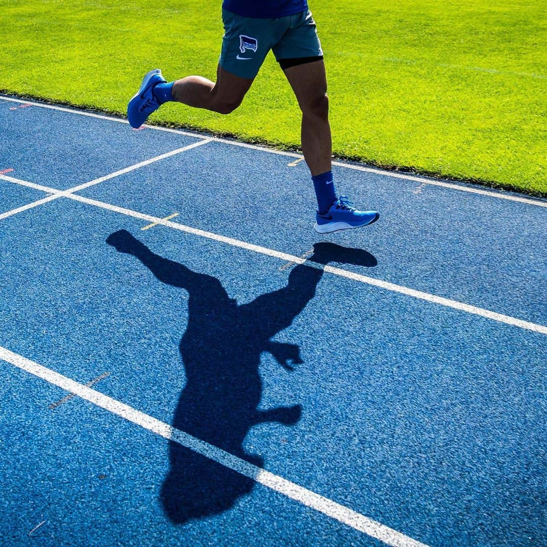 ヘルタ・ベルリンさんのインスタグラム写真 - (ヘルタ・ベルリンInstagram)「🔙 on track! 💪 Schön, dass ihr wieder da seid, Jungs! 😍 . . #preseason #losgehts #training #backontrack #saison2021 #fussball #berlin #hahohe #herthabsc」7月27日 19時10分 - herthabsc