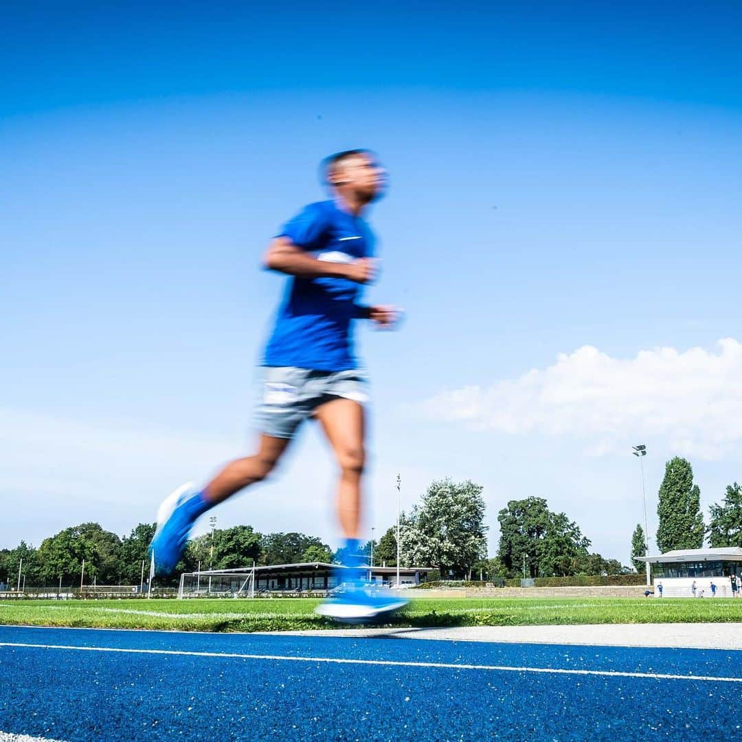 ヘルタ・ベルリンさんのインスタグラム写真 - (ヘルタ・ベルリンInstagram)「🔙 on track! 💪 Schön, dass ihr wieder da seid, Jungs! 😍 . . #preseason #losgehts #training #backontrack #saison2021 #fussball #berlin #hahohe #herthabsc」7月27日 19時10分 - herthabsc