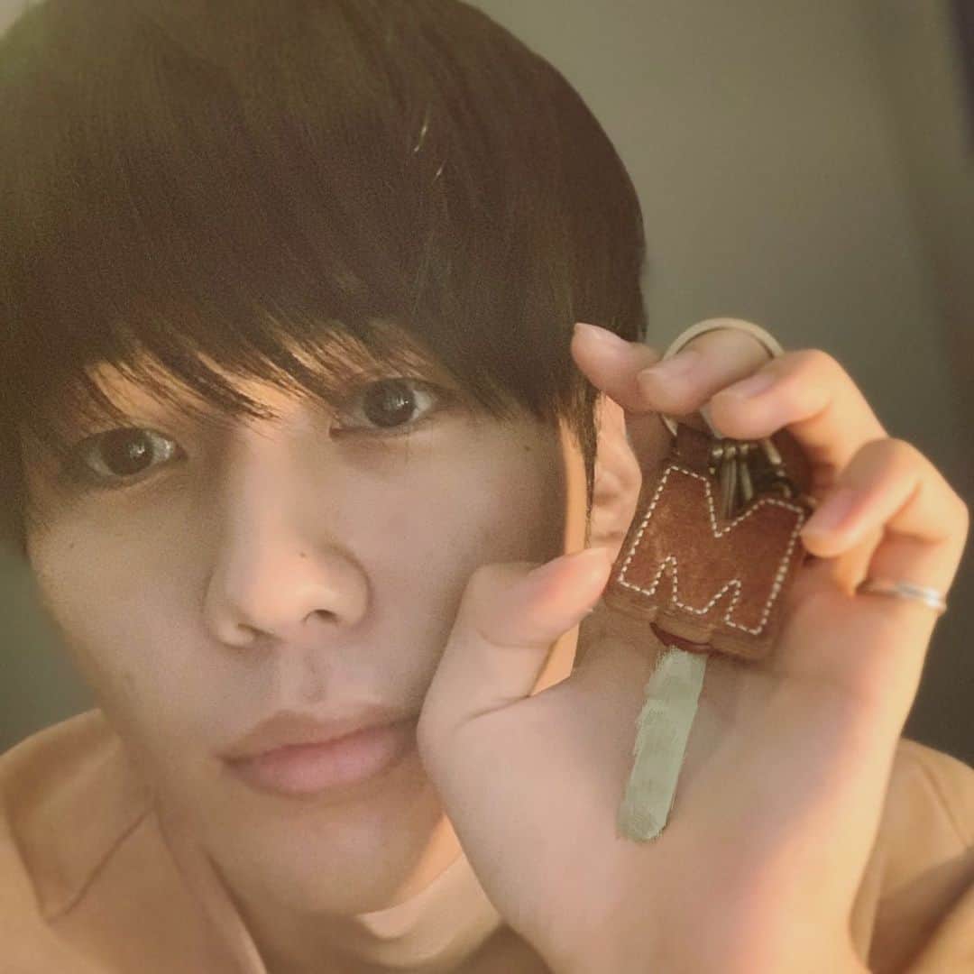 兼次要那さんのインスタグラム写真 - (兼次要那Instagram)「☺︎☺︎☺︎ なんで家の鍵持ってるんだろう💭」7月27日 19時14分 - kaneshimoto_official