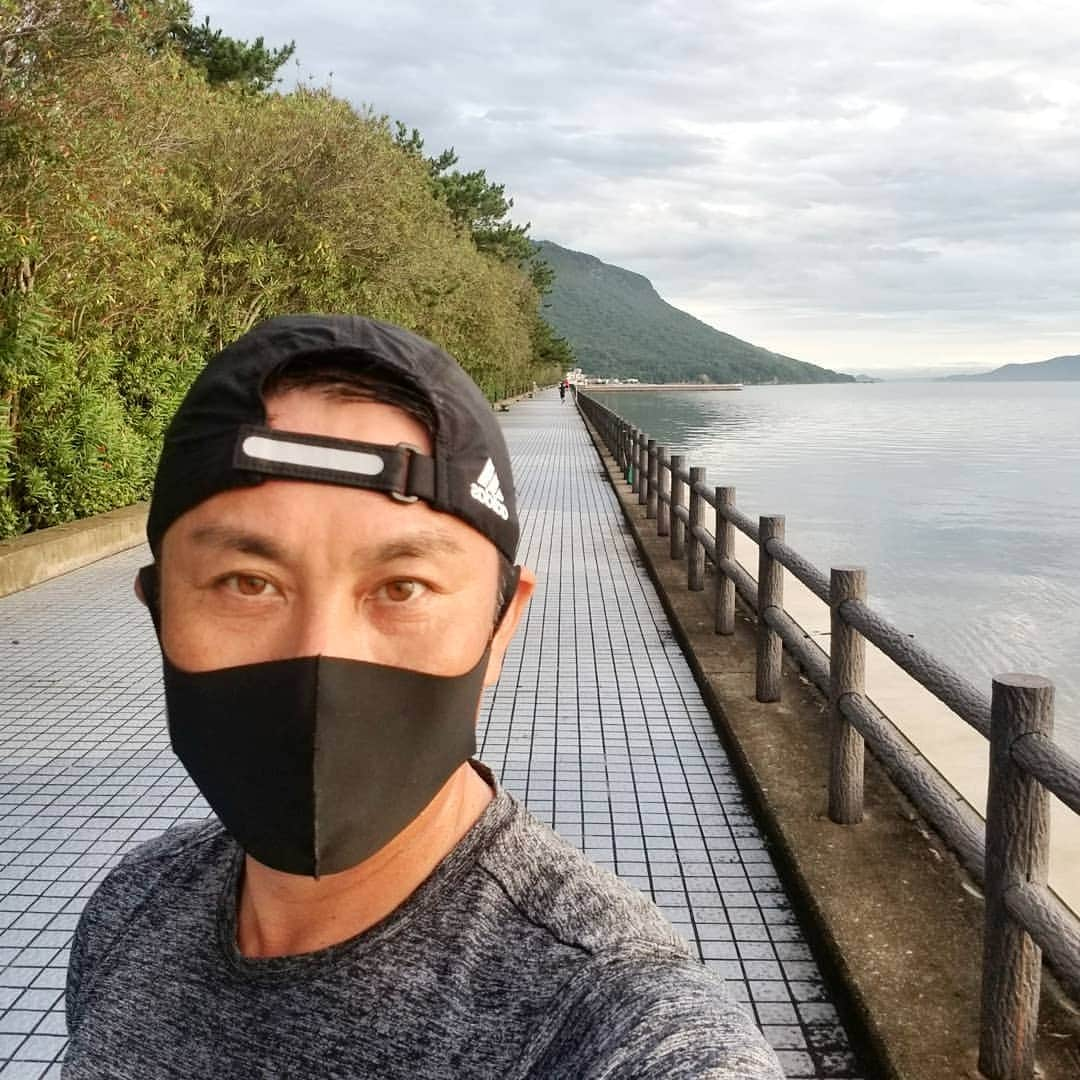 前園真聖さんのインスタグラム写真 - (前園真聖Instagram)「屋島の海沿いにあるいい感じのランニングコースを見つけました👍 #屋島 #ランニング #ゆるラン  #前園真聖」7月27日 19時45分 - maezono_masakiyo